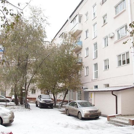 Yutniye Metry On Karla Marksa Apartment Omsk Exterior photo