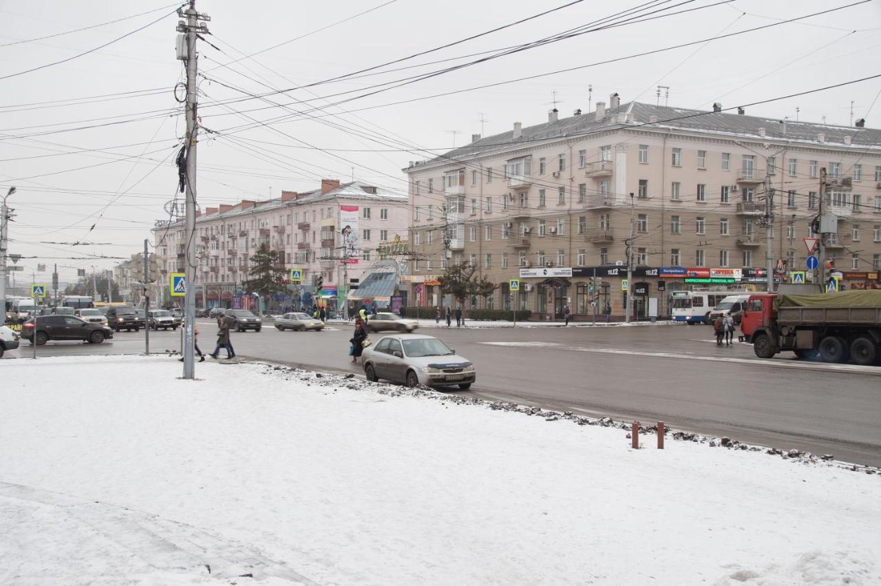 Yutniye Metry On Karla Marksa Apartment Omsk Exterior photo